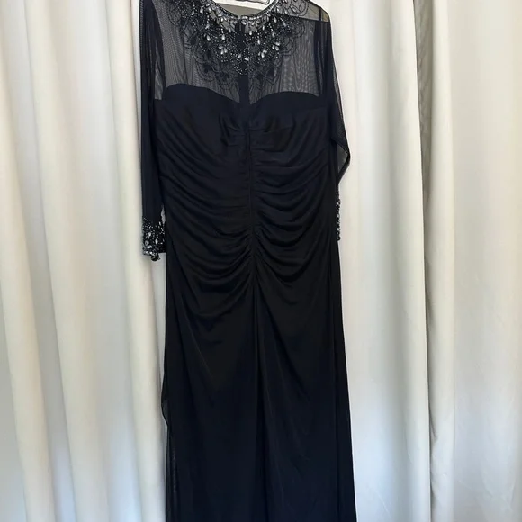 Formal lightweight navy dress with beaded detail. Worn once - Picture 2 of 4